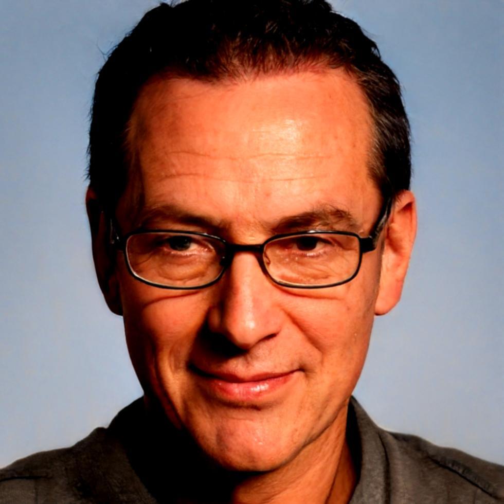 Ritratto professionale di Luca Santarelli